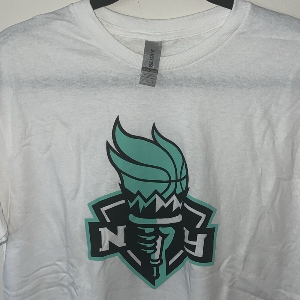 TITLE CHAMPS!!! NY Liberty WBNA TShirt - Picture 6 of 7